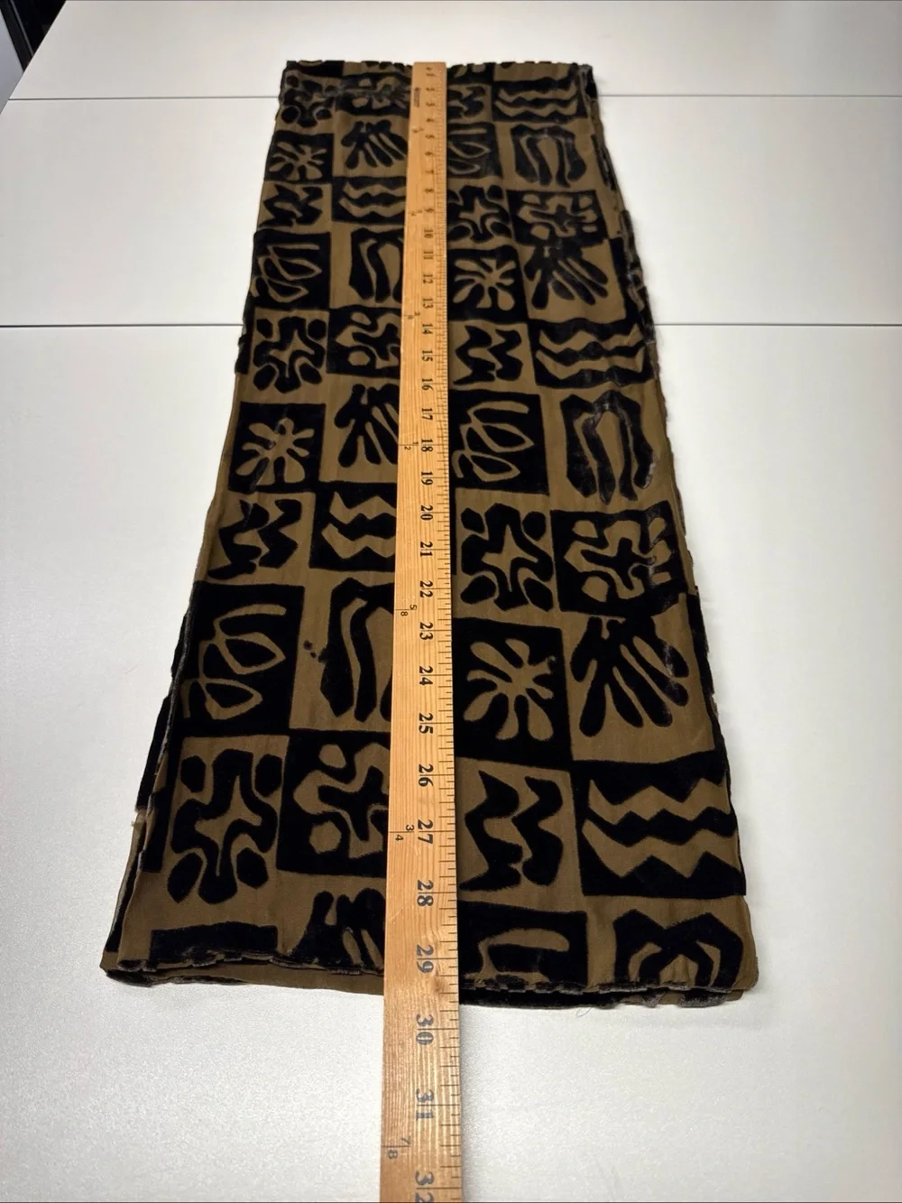 Nick & Nora NY Silk Blend Double‎ Sided Scarf 58x10 Burnout Velvet Brown Unique